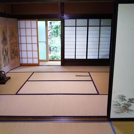 ゲストハウス「古民家の宿梨本軒」 Takayama (Nagano) المظهر الخارجي الصورة