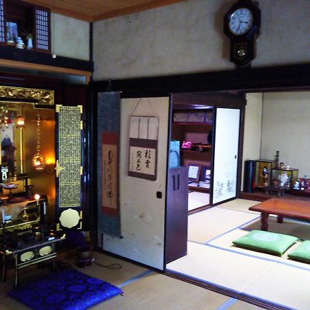 ゲストハウス「古民家の宿梨本軒」 Takayama (Nagano) المظهر الخارجي الصورة