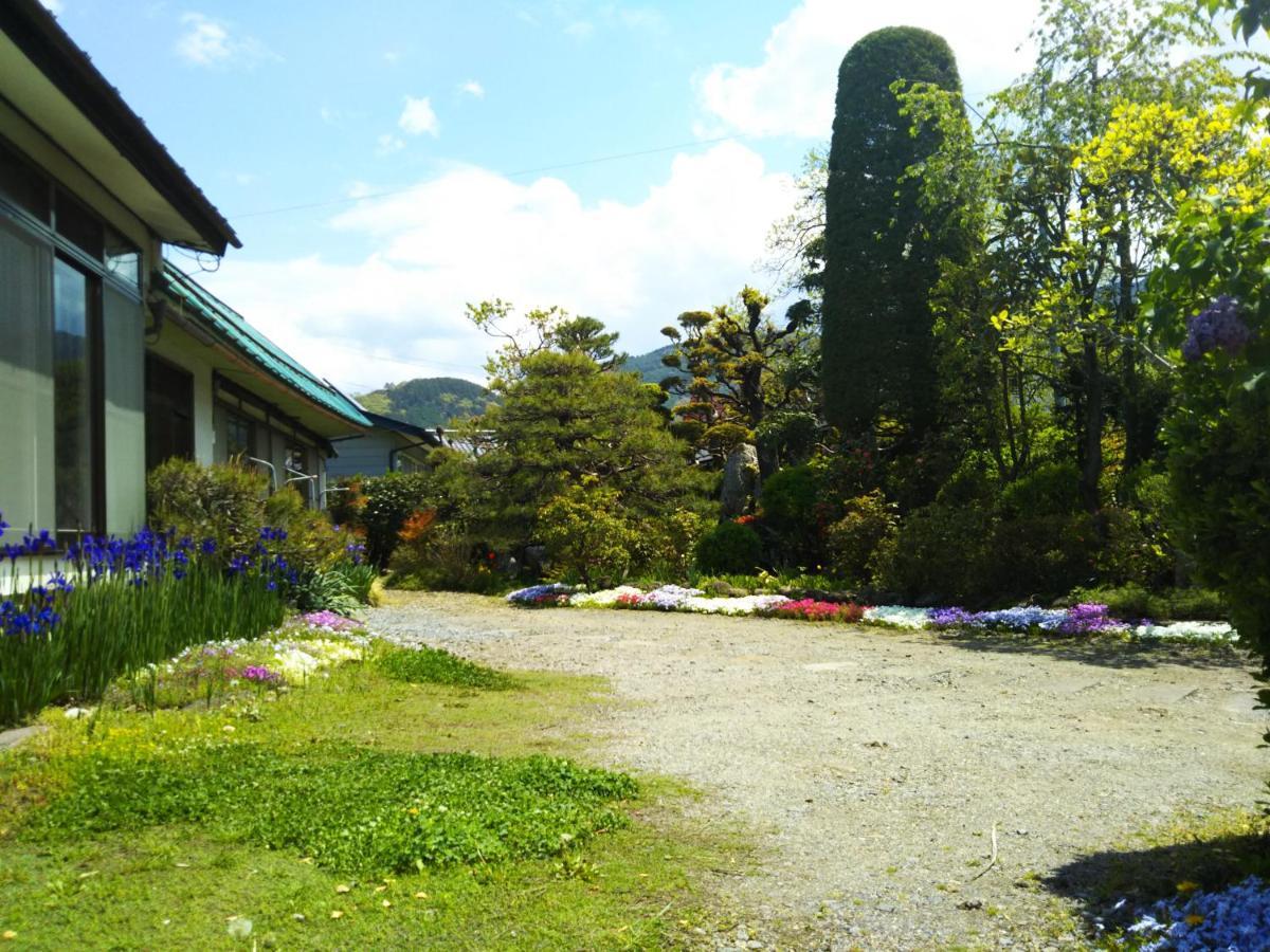 ゲストハウス「古民家の宿梨本軒」 Takayama (Nagano) المظهر الخارجي الصورة