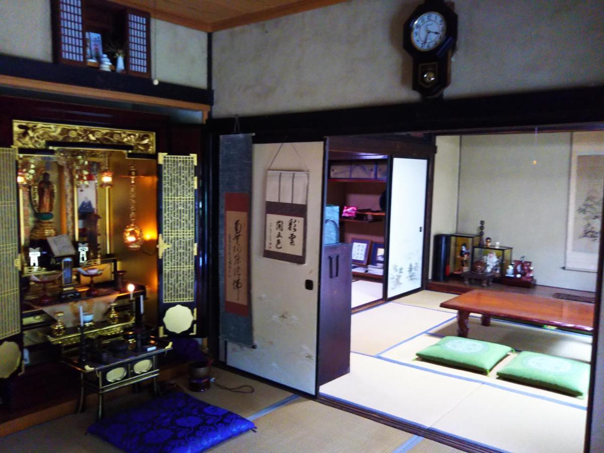 ゲストハウス「古民家の宿梨本軒」 Takayama (Nagano) المظهر الخارجي الصورة