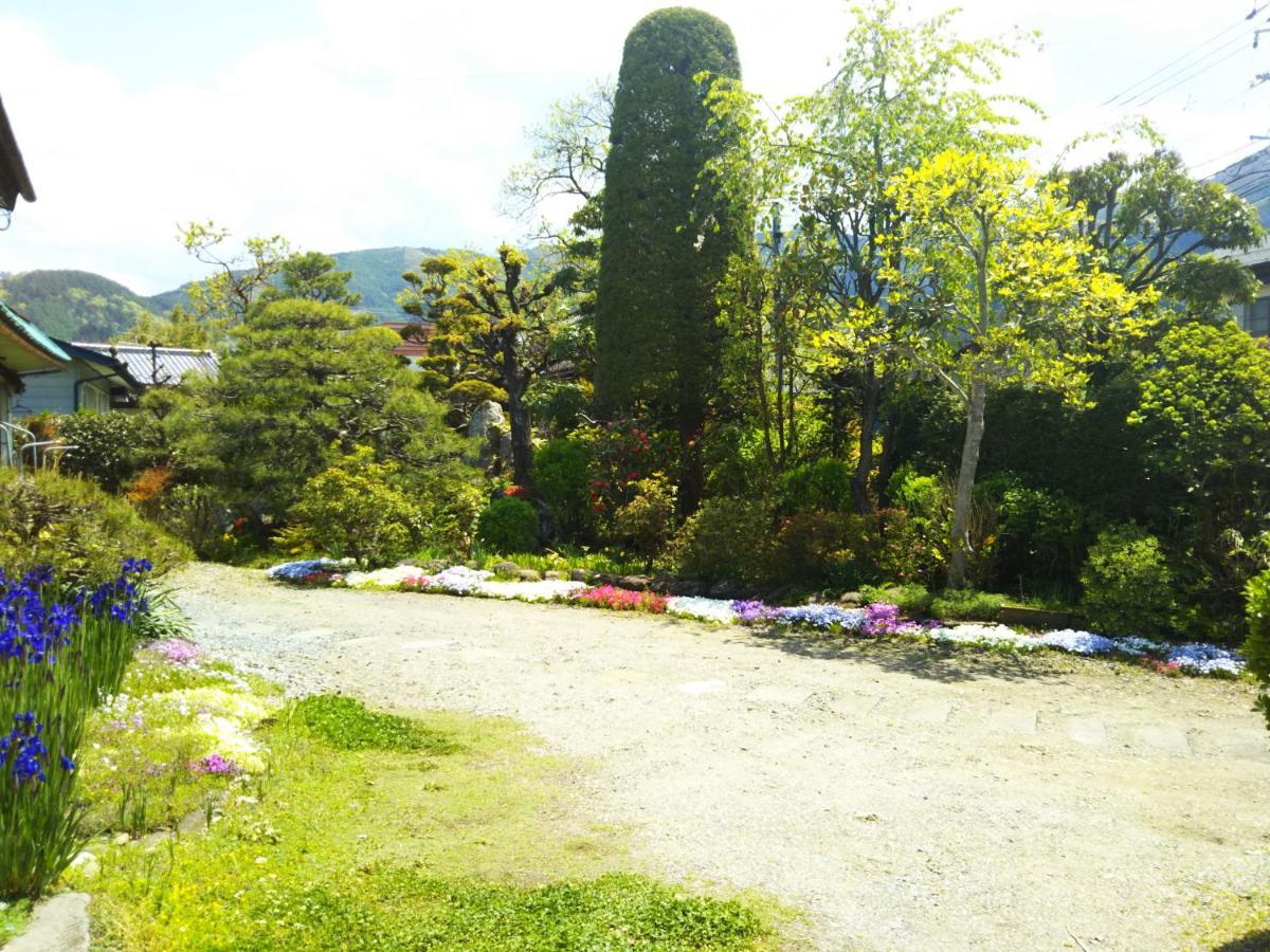 ゲストハウス「古民家の宿梨本軒」 Takayama (Nagano) المظهر الخارجي الصورة